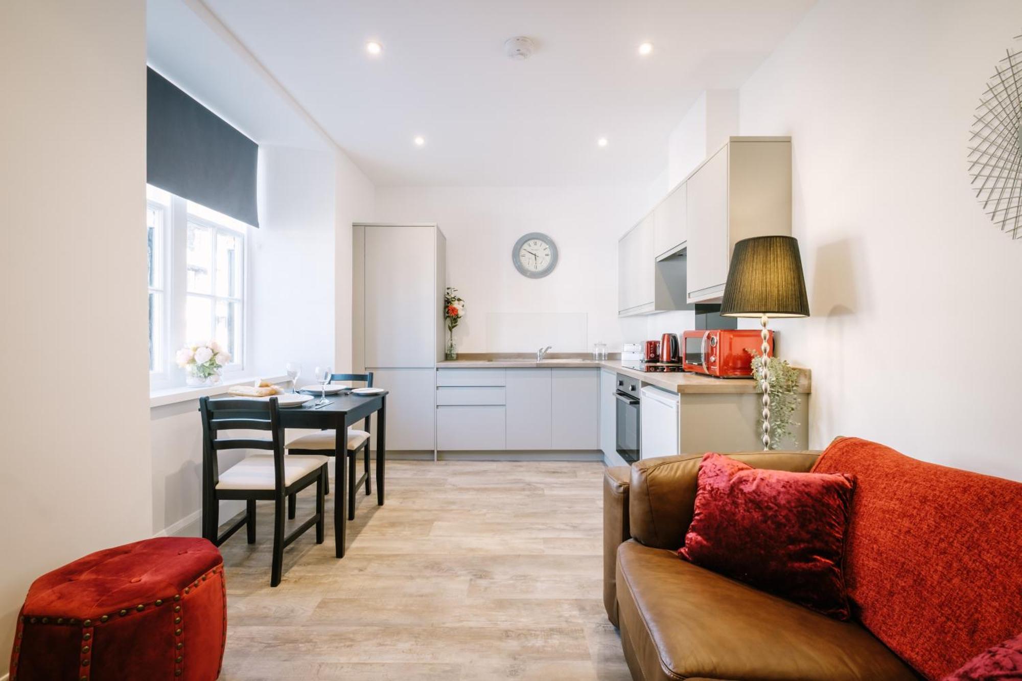 Oak View Apartment โบว์เนส ออน วินเดอเมียร์ ภายนอก รูปภาพ
